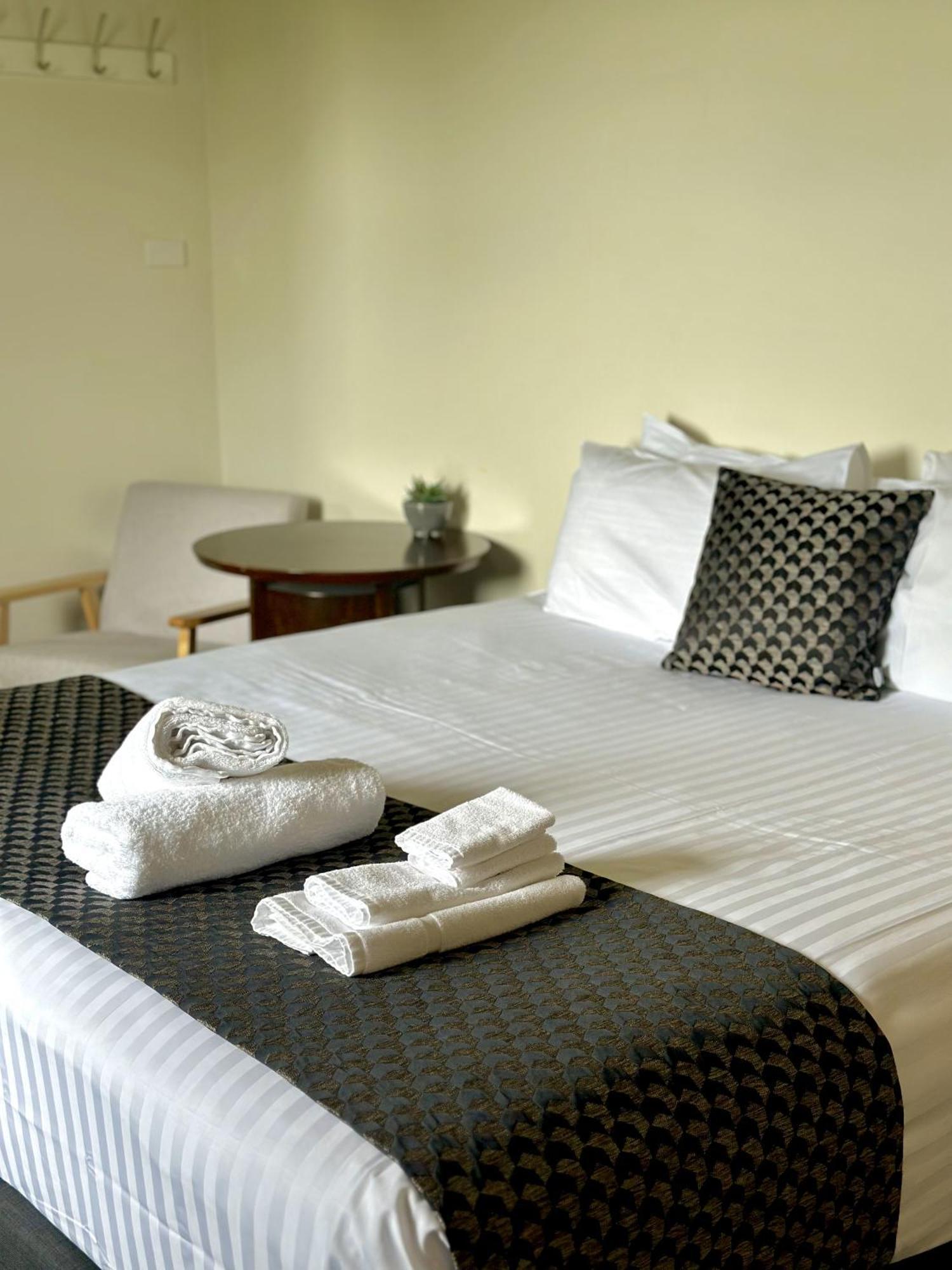 Romano'S Hotel & Suites Вага Вага Екстериор снимка
