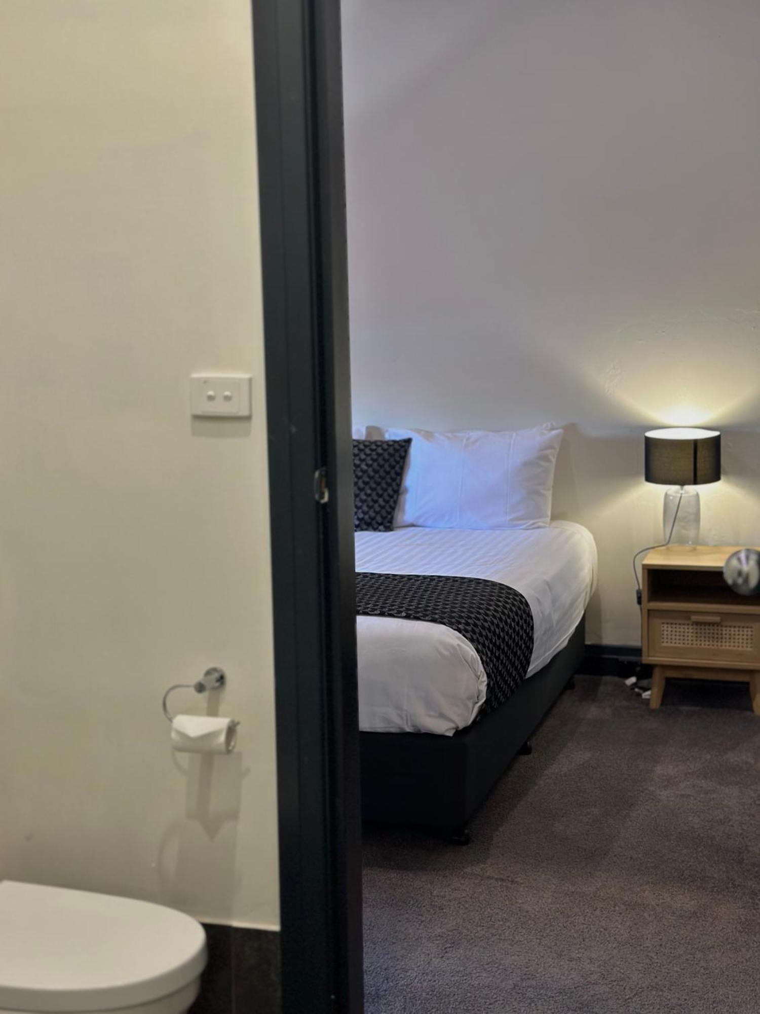 Romano'S Hotel & Suites Вага Вага Екстериор снимка