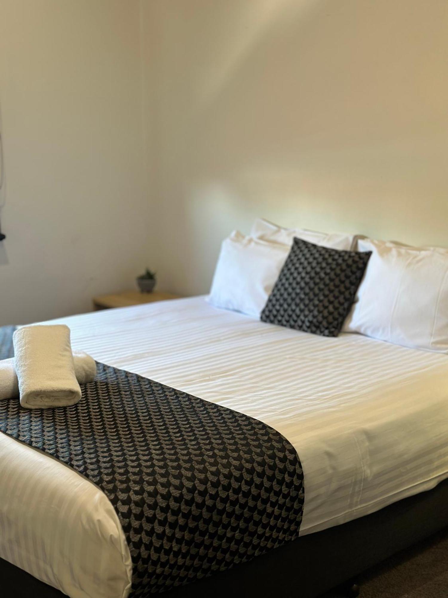 Romano'S Hotel & Suites Вага Вага Екстериор снимка