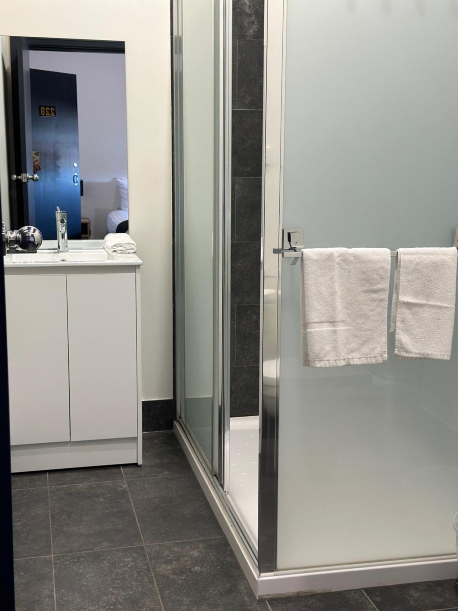 Romano'S Hotel & Suites Вага Вага Екстериор снимка