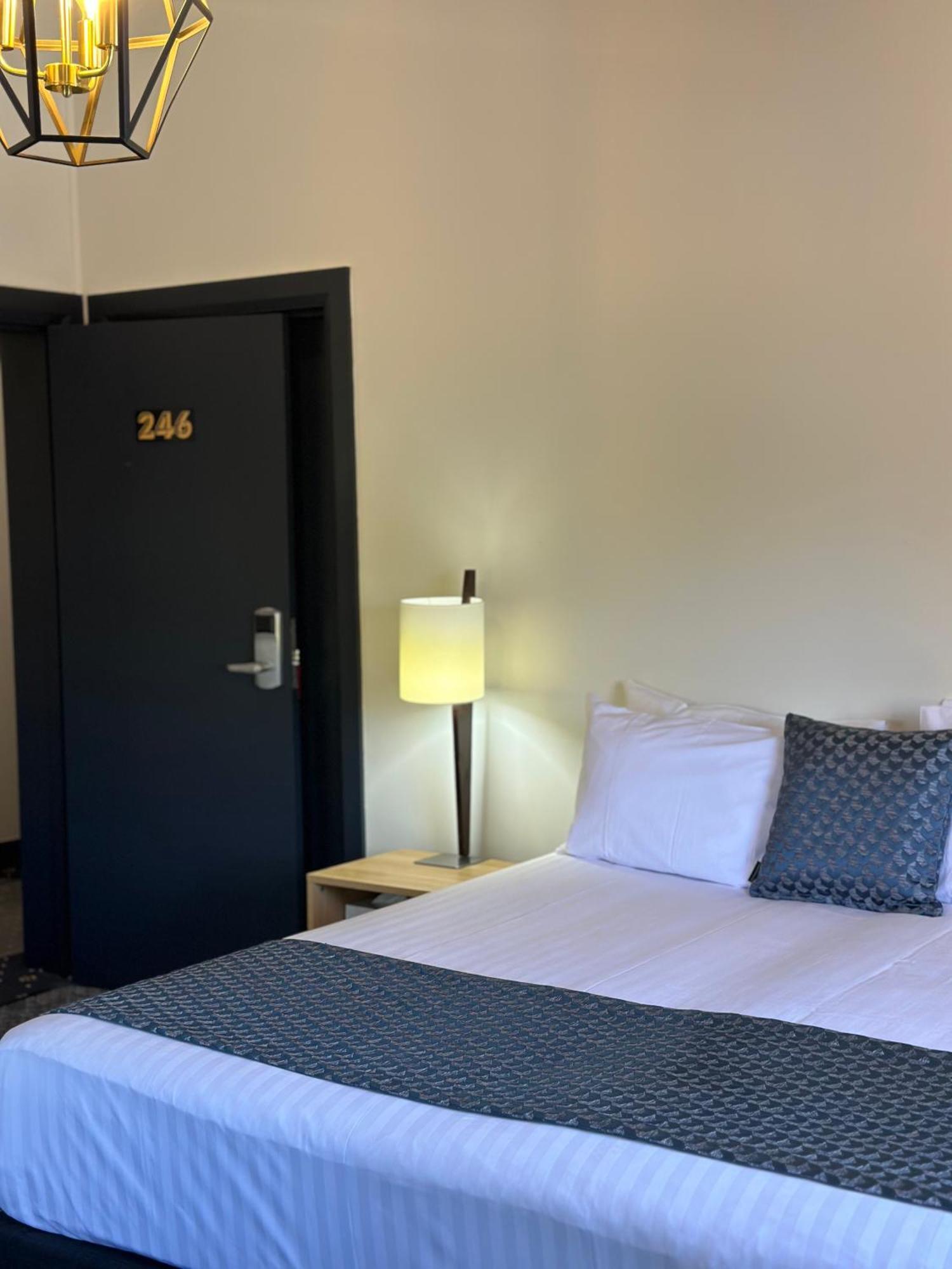Romano'S Hotel & Suites Вага Вага Екстериор снимка